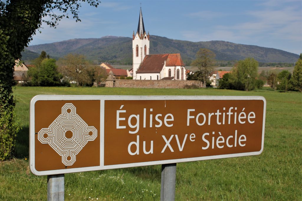 Panneau Eglise fortifiée du 15ème siècle